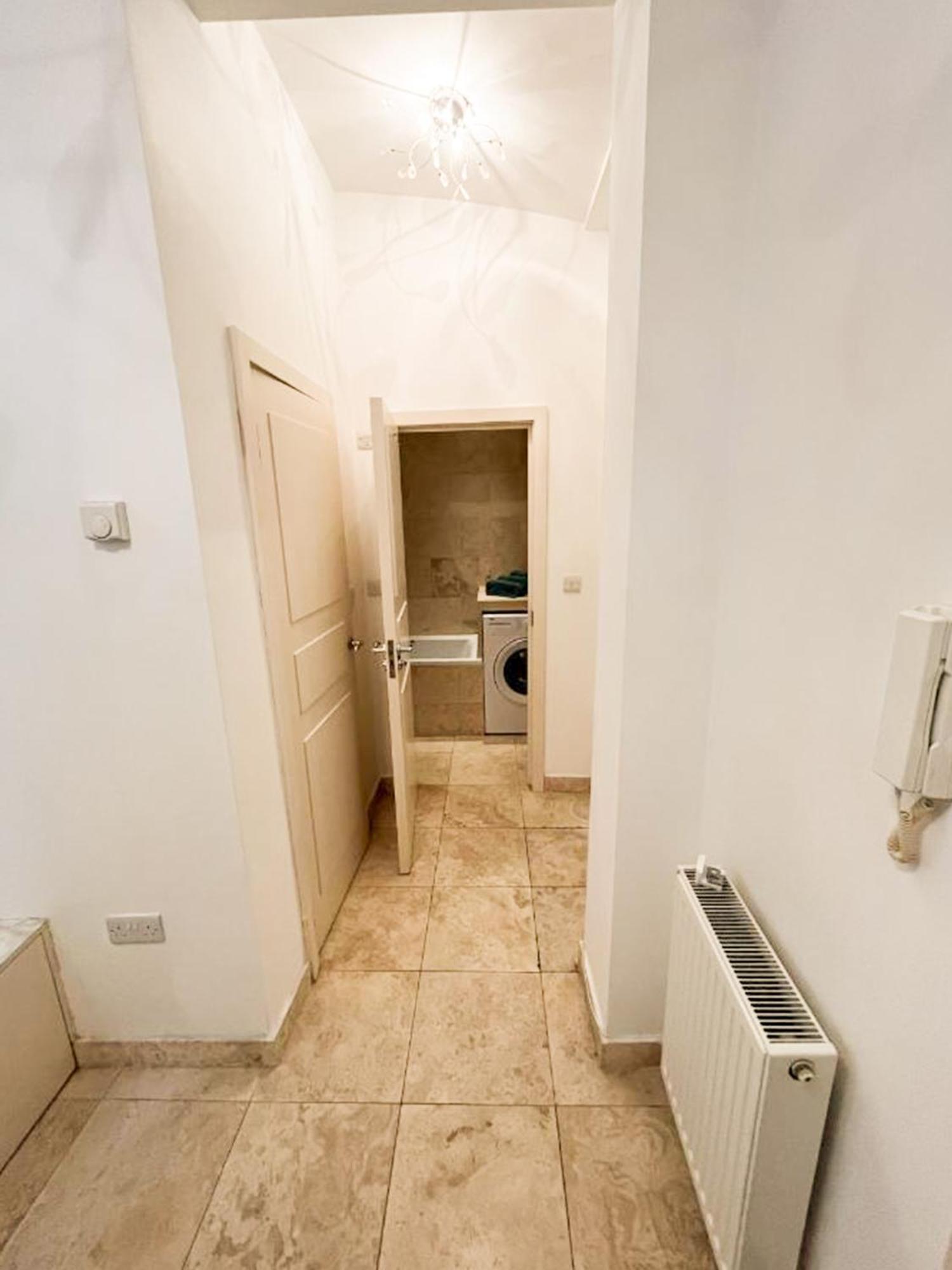 Apartment Moments From Hyde Park Лондон Экстерьер фото